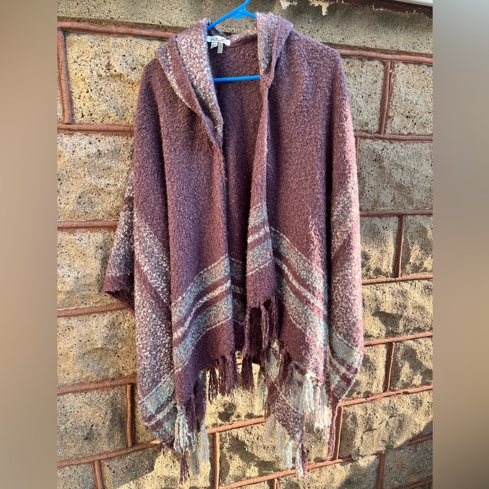 Simply Noelle one size hooded sweater wrap